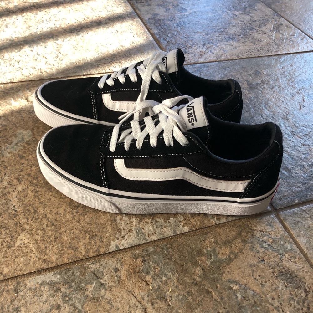 Old School Vans, size 7 women’s